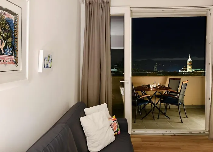 Penthouse Dolcevita 公寓 扎达尔