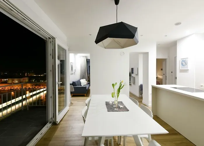 Penthouse Dolcevita 公寓 *