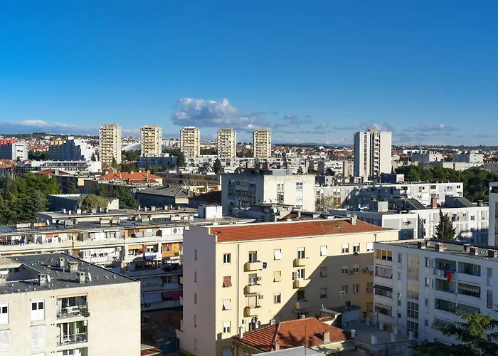 公寓 Penthouse Dolcevita *